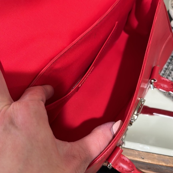 Louis Vuitton epi-BNWT - Picture 8 of 12